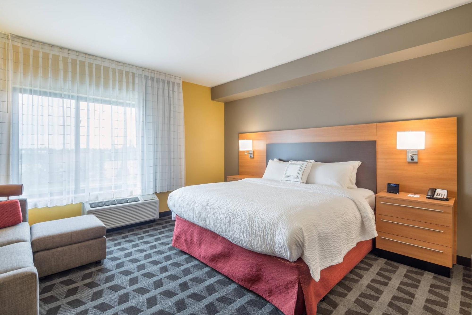 Towneplace By Marriott Suites Portland Vancouver Evergreen Exterior foto